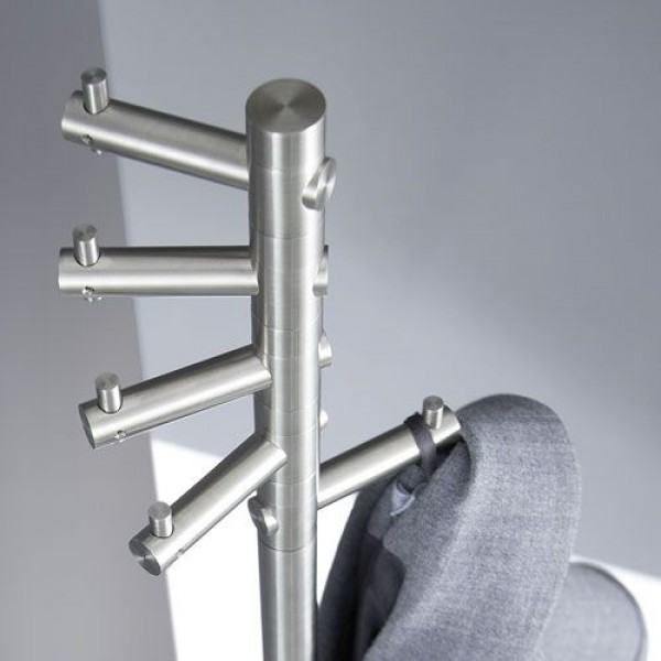Phos Standgarderobe Take 1