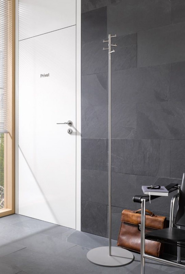 Phos Standgarderobe Take 1