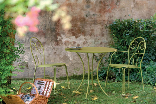 emu Pigalle Tisch 80 cm Rund