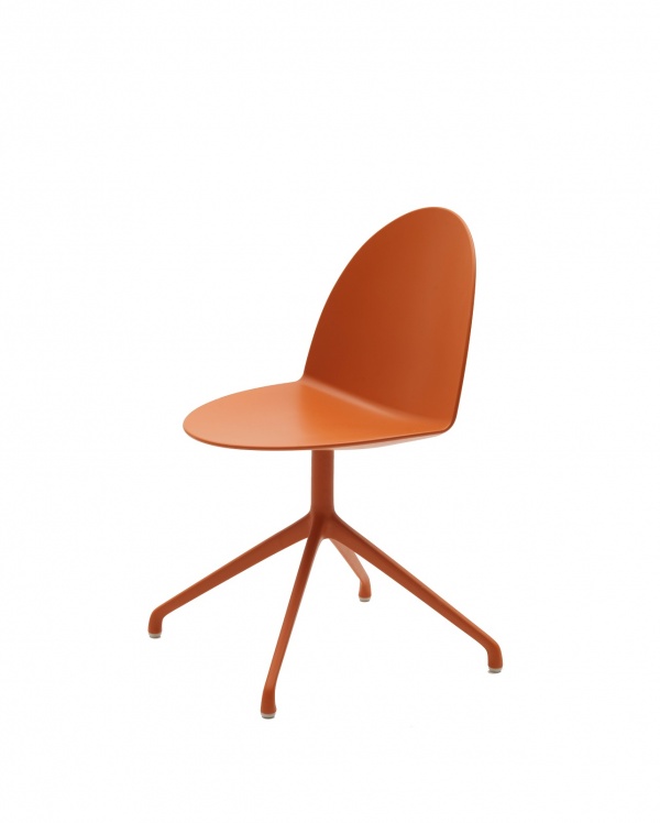 Segis Stuhl Camel drehbar