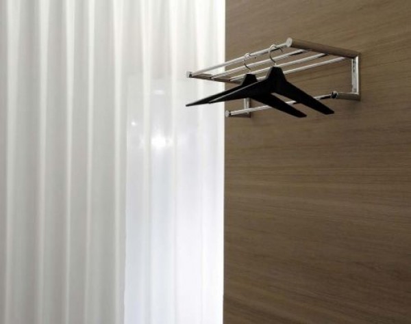 FROST Nova² Edelstahlwandgarderobe 1936