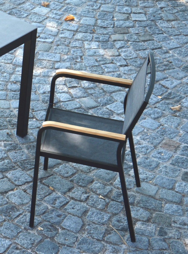 Jan Kurtz Armlehnstuhl Lux Aluminium schwarz