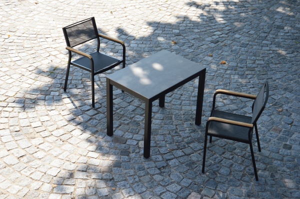 Jan Kurtz Armlehnstuhl Lux Aluminium schwarz