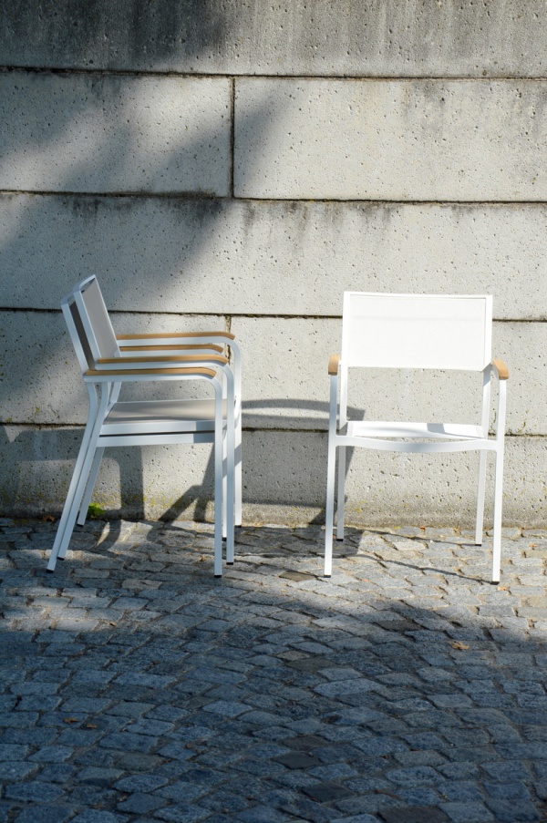 Jan Kurtz Armlehnstuhl Lux Aluminium weiss