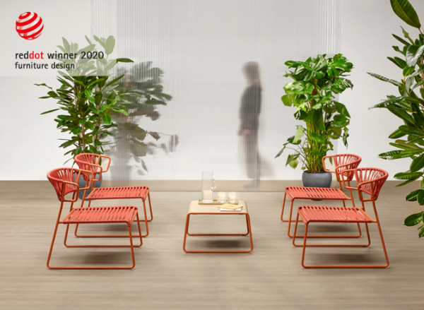 Scab Design Lisa Club Lounge